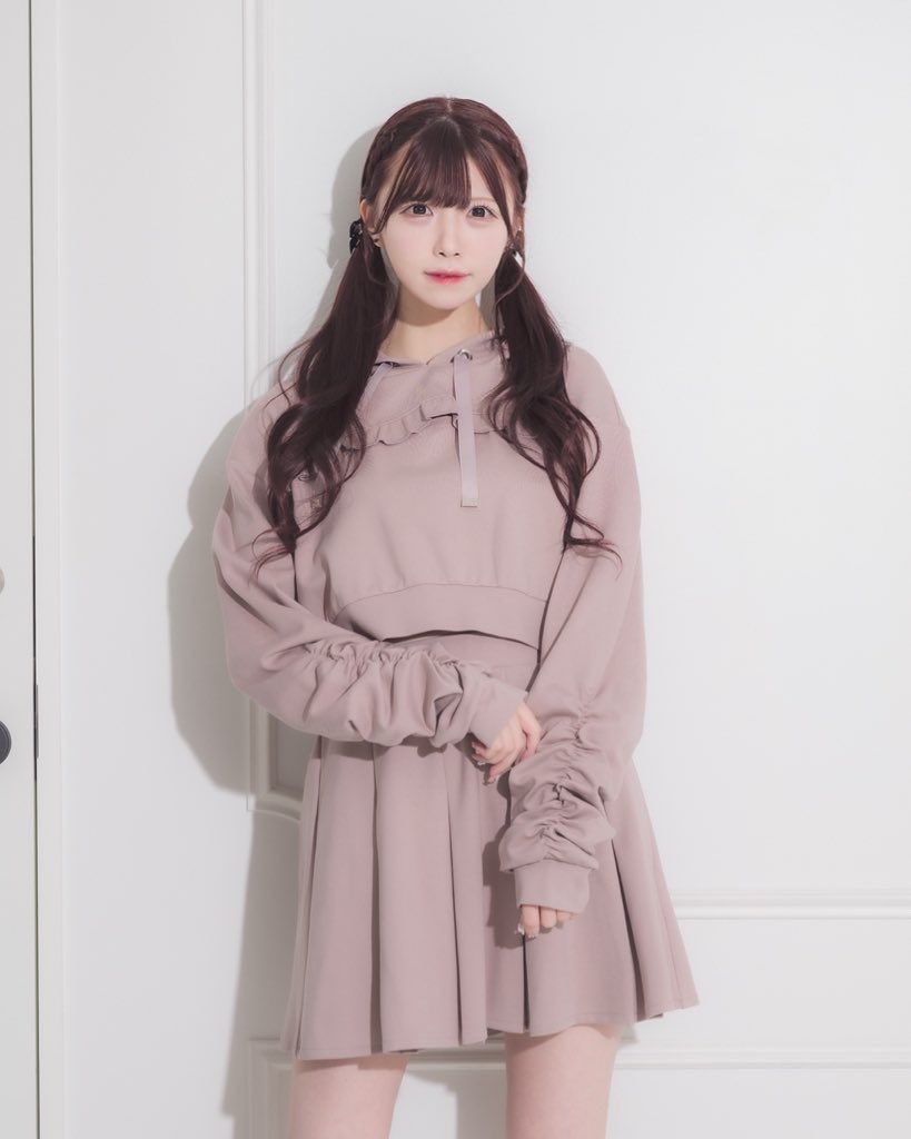 ♡ 新品 pium モノグラムカットアウト ニットワンピース ピンク ♡ pium モノグラムカットアウトニットワンピース ピンク アーム