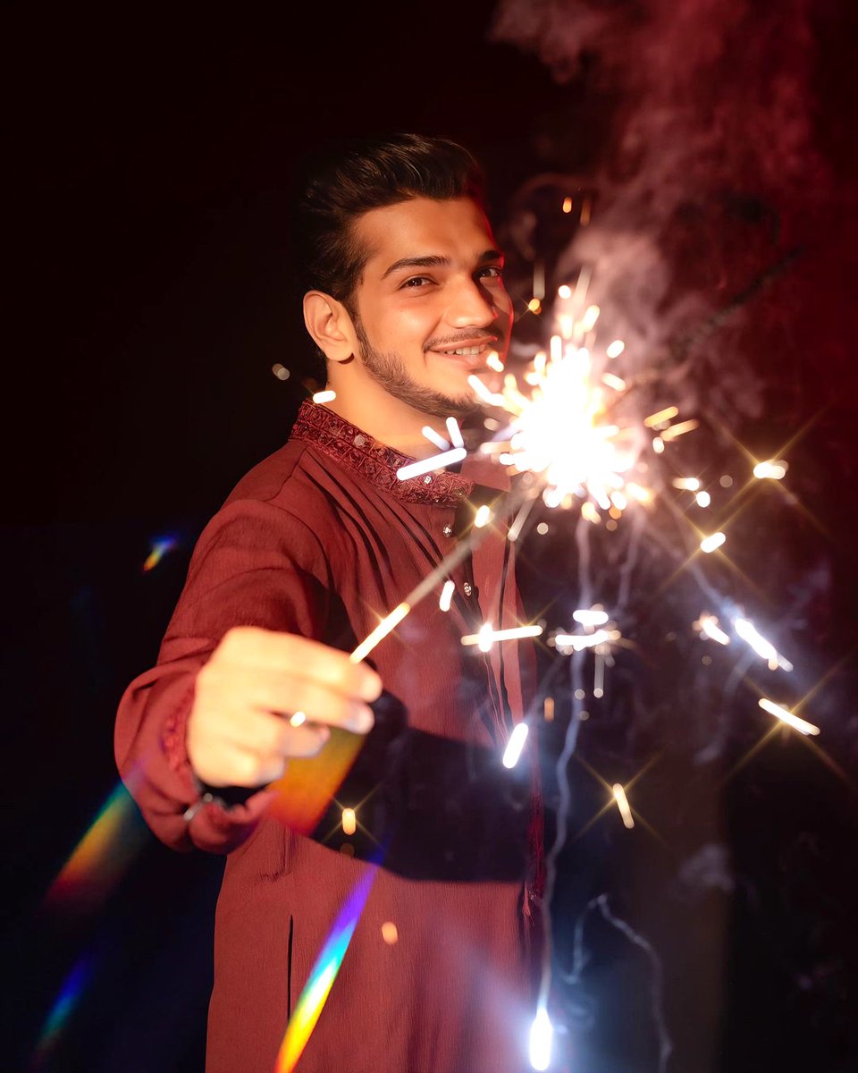 Wishing everyone a very Happy Diwali 🪔❤️

Let's pray for peace &amp; love on this beautiful festival of lights, joy and lots of positivity. 

Sabko bahut sara pyaar 

#happydiwali