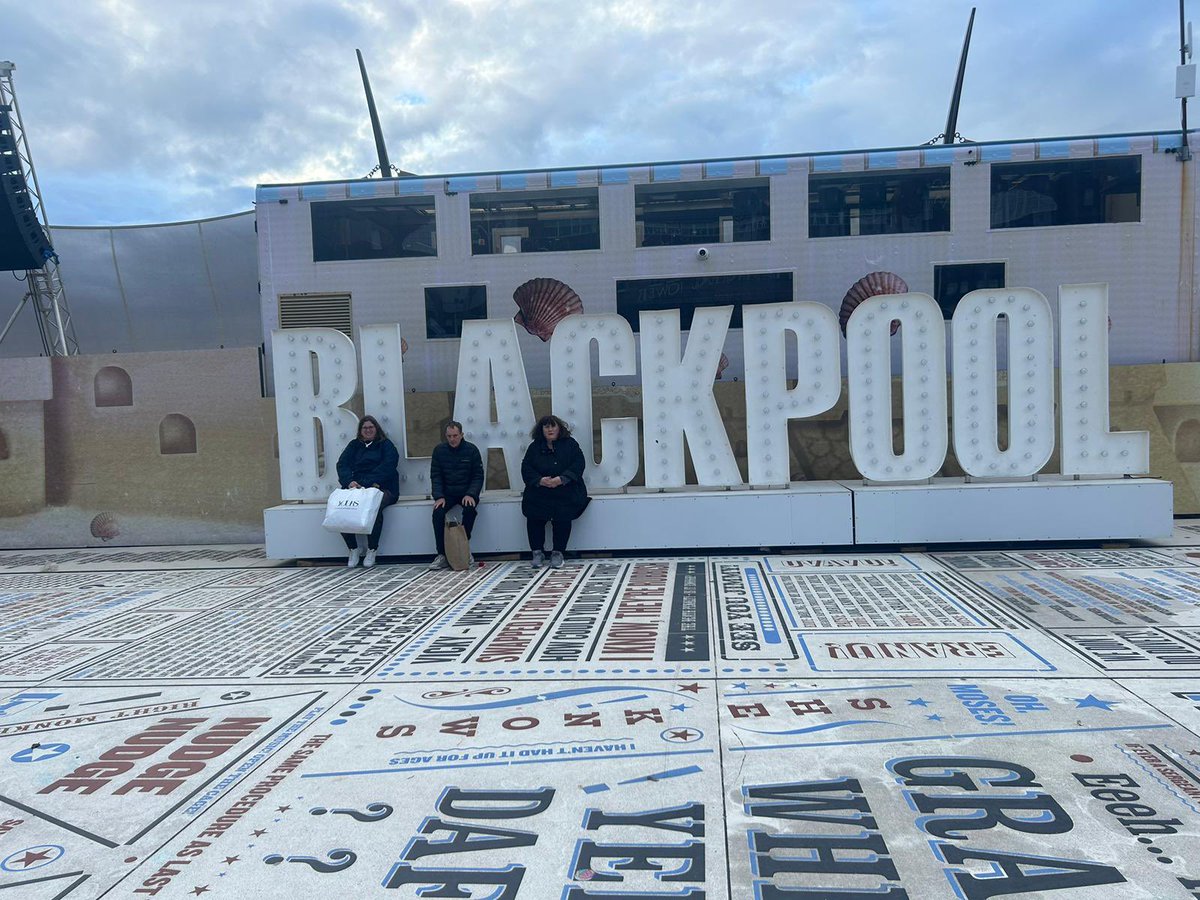 CenturyHouseSIS's tweet photo. Century house individuals we support had a fun pact day out in Blackpool going the arcades, playing bingo and enjoyed some tasty treats #blackpool #fundayout https://t.co/D4JFknhPPh