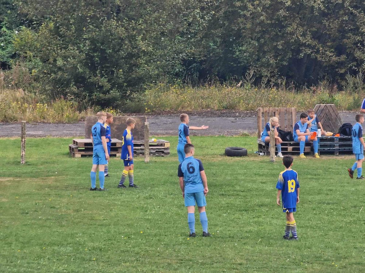 SavePitch's tweet image. Sorry for not posting in a while! We are still winning,we now have a kids team that uses TVH as their home pitch that’s what it’s for the kids!! 3-2 win for us today Wortley FC u13 Colts #awaw #tvh #wortley #leeds @lea_westerman @deanobri1968 @LUFC @Kalvinphillips @Kenny9Saunders