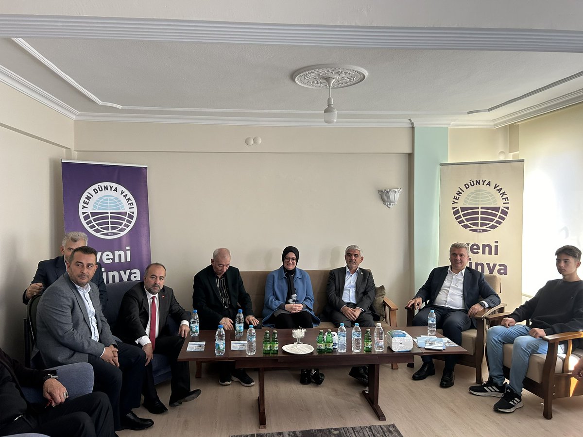 MustafaCanbey's tweet photo. Vakıf; iman, sevgi ve manevi olgunluğun mahsulüdür.

Yeni Dünya Vakfı’nın Balıkesir Edremit temsilciliği’nin açılış törenine katıldık. 

Rabbim, hayırlı ve güzel işler yapmayı nasip etsin. https://t.co/h5zGagUA0X