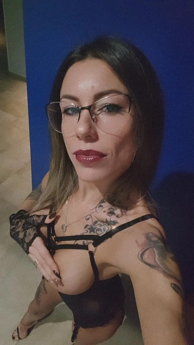 Tutti pronti per il pomeriggio in sauna Lambrate 💣🌶🔞💦 vi aspetto tesorini 💋 https://t.co/TMYVH5sp9a