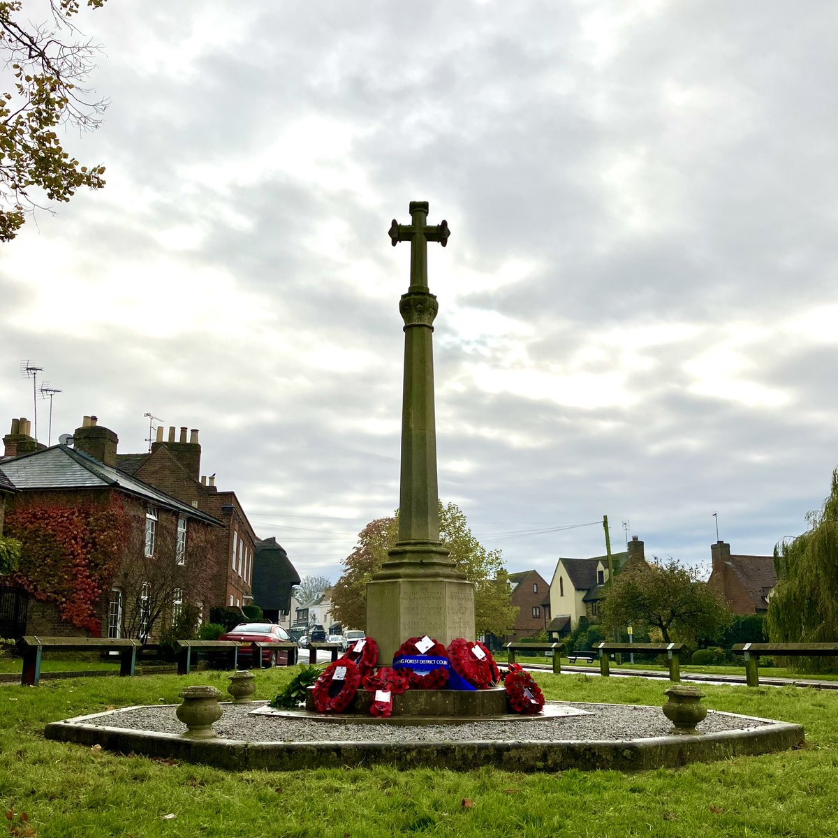 StPetersRoydon's tweet photo. “They shall not grow old,
as we that are left grow old; 
age shall not weary them,
nor the years condemn.

At the going down of the sun
and in the morning,
we will remember them.”
🙏🏽🕊️ https://t.co/BCkptIVObs