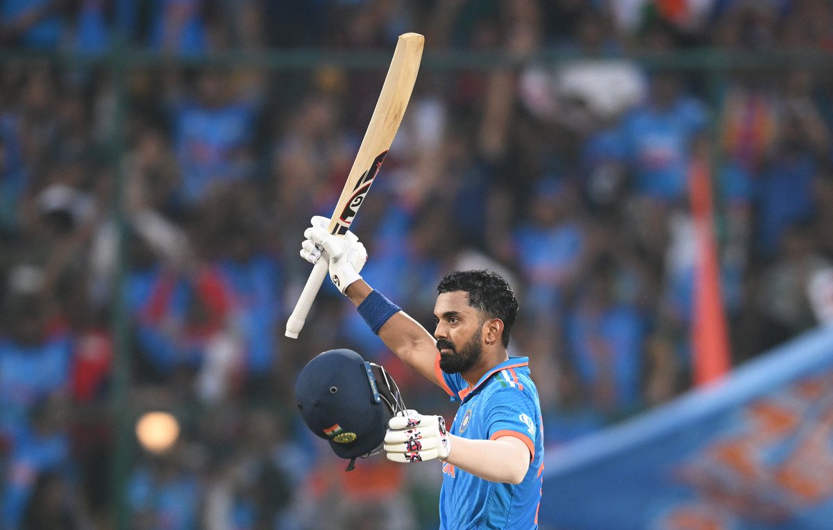 cricket4six's tweet photo. @BCCI Rohit - 61(54)
Gill - 51(32)
Kohli - 51(56)
Iyer - 128*(94)
Rahul - 102(64)

A treat for Indian fans at Chinnaswamy, posted 410 for 4 from 50 overs against Netherlands.
@imVkohli @klrahul @ShubmanGill @ImRo45 
#klrahul #shreyashiyer #viratkohli #RohitSharma #ShubmanGill https://t.co/WcvtuirH3t