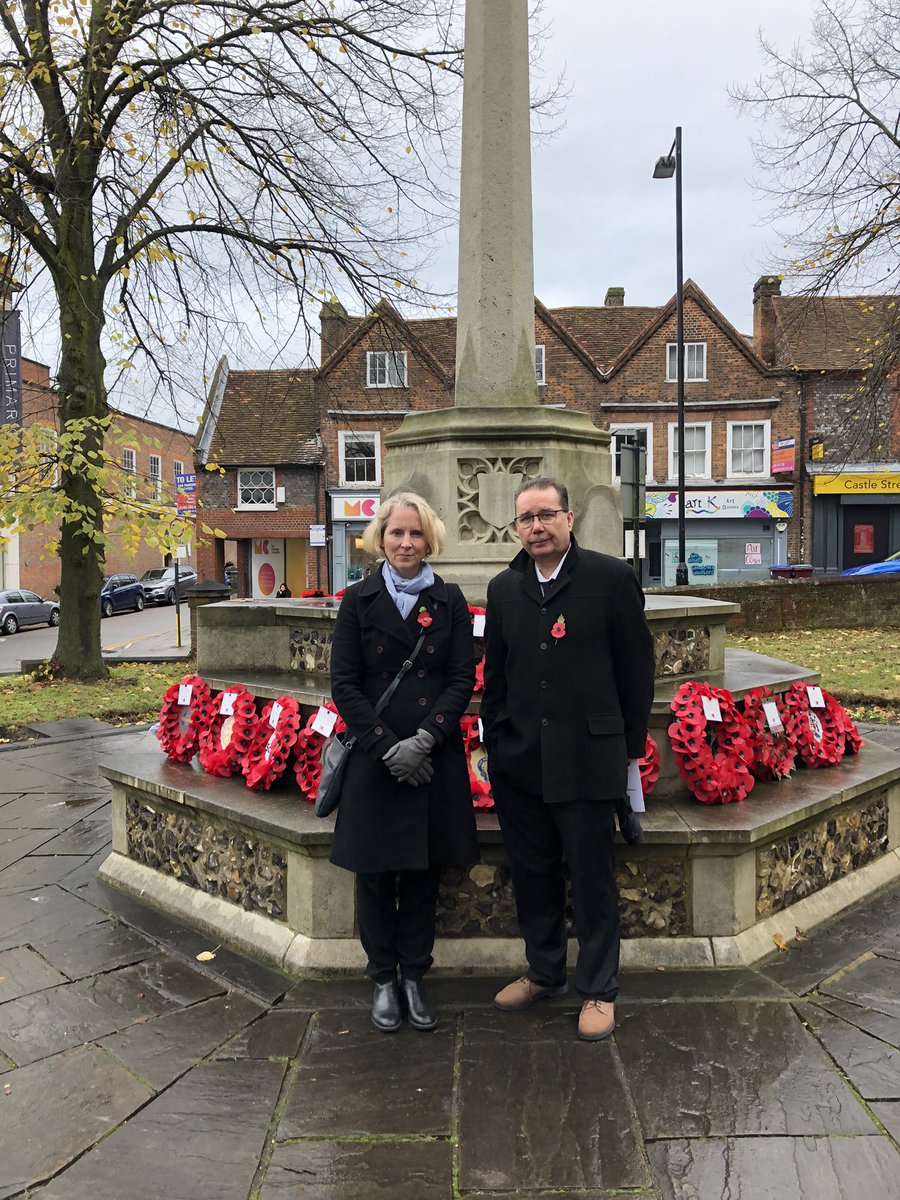 This morning I attended the moving #RemembranceDay2023 service in #Wycombe. I laid a wreath to remember all those who lost their lives serving our country in two World Wars and many conflicts since and pay tribute. 

We will remember them.