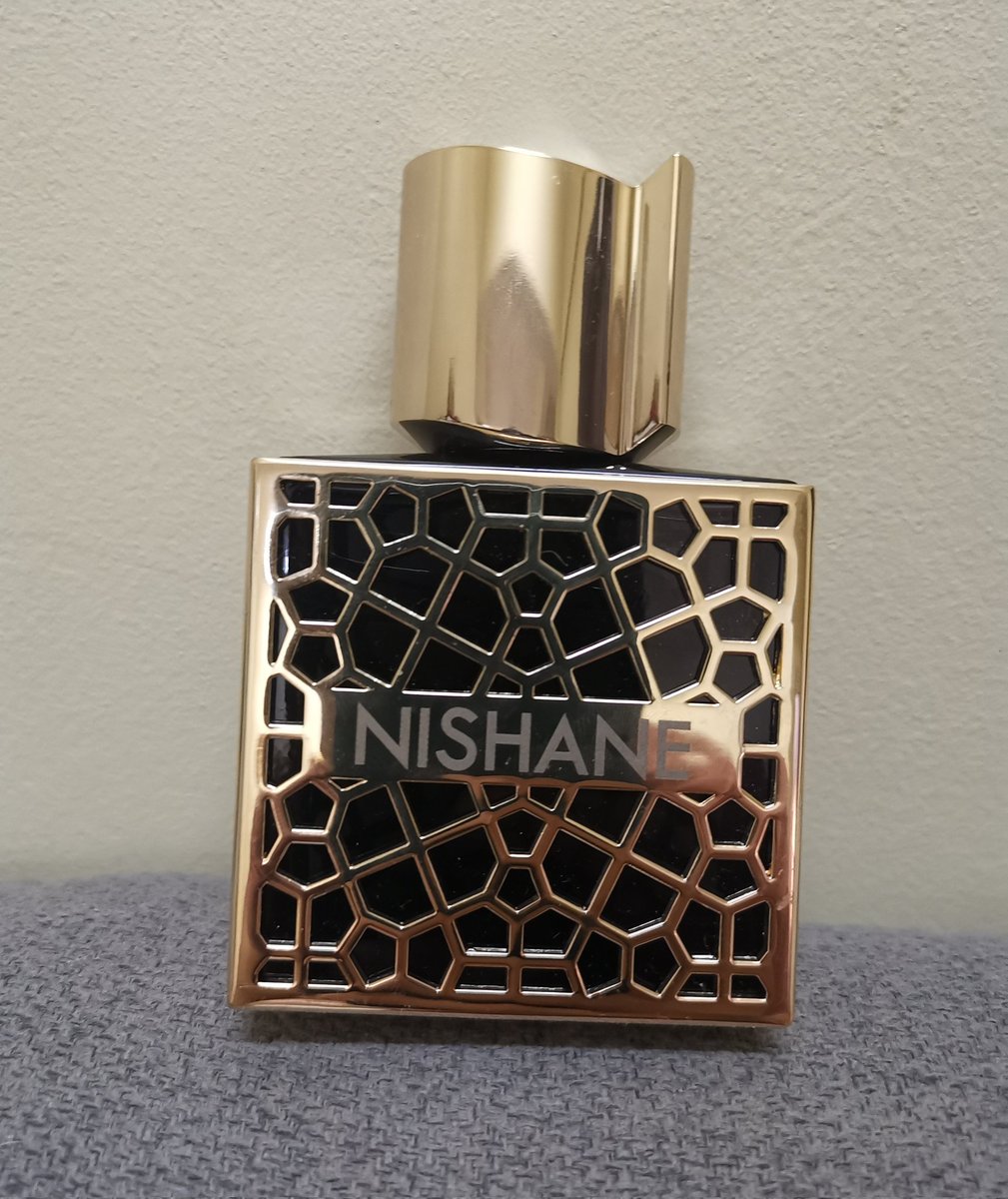 nms91338's tweet photo. #رابطة_عشاق_العطور
عطر نيفس من نيشان 
من أثمن عطور هذه الدار النيشية التي تتحفنا بروائع عطورها الراقية والبديعة
رائحة مخملية جذابه ومتفردة
وفوحان وثبات أسطوري   .. https://t.co/bCr210spLK