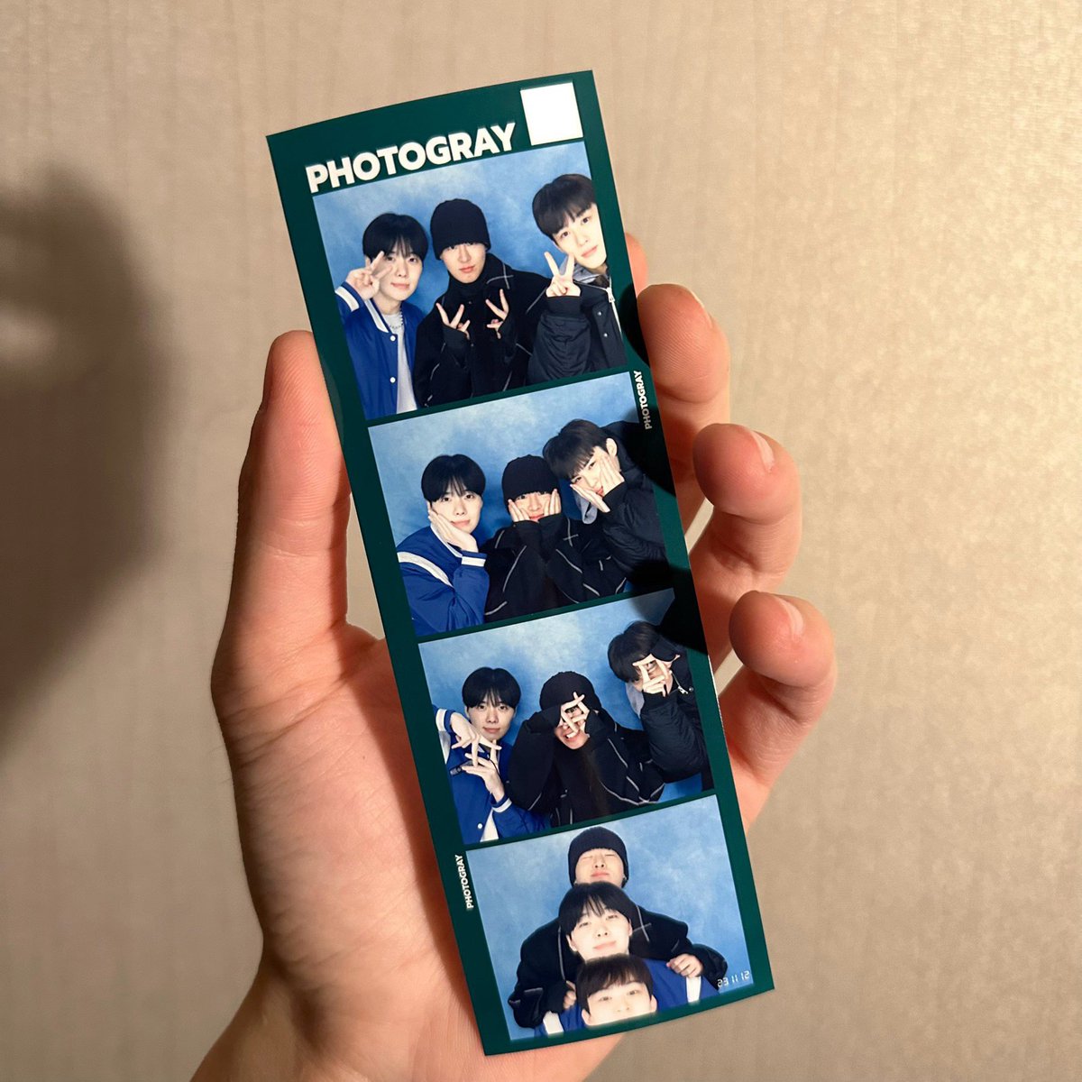 TO1 members tweet media