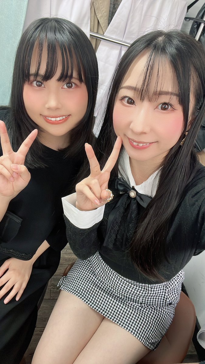 嫌な顔されながらおパンツ見せてもらいたい　タペストリー　おパンツOL 嫌な顔されながらおパンツ見せてもらいたい》「嫌パン」アニメ三期公式