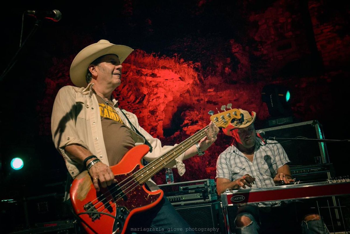 Los Pacaminos tweet media