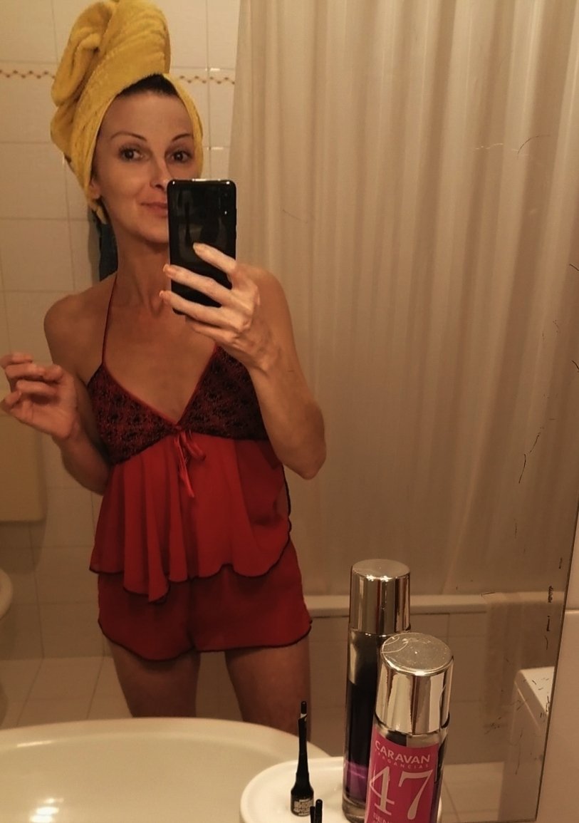 Kety_geretto's tweet photo. Mi volevate in rosso e rosso fu... 😜 https://t.co/jGyVNuqNrd