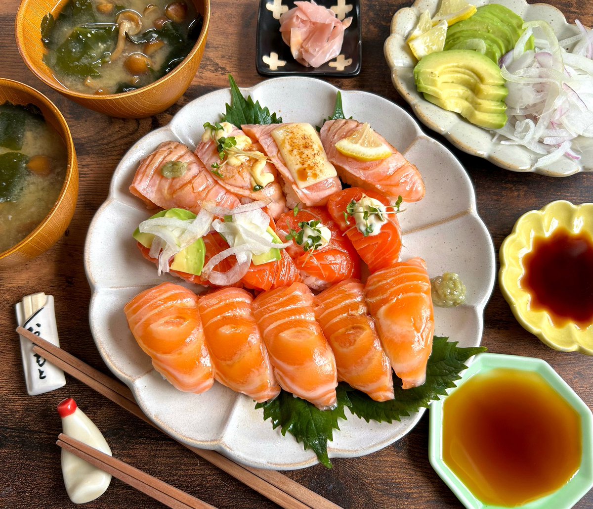 おうちサーモン握り寿司の会🍣
明日からまた頑張れそうです💪🏻