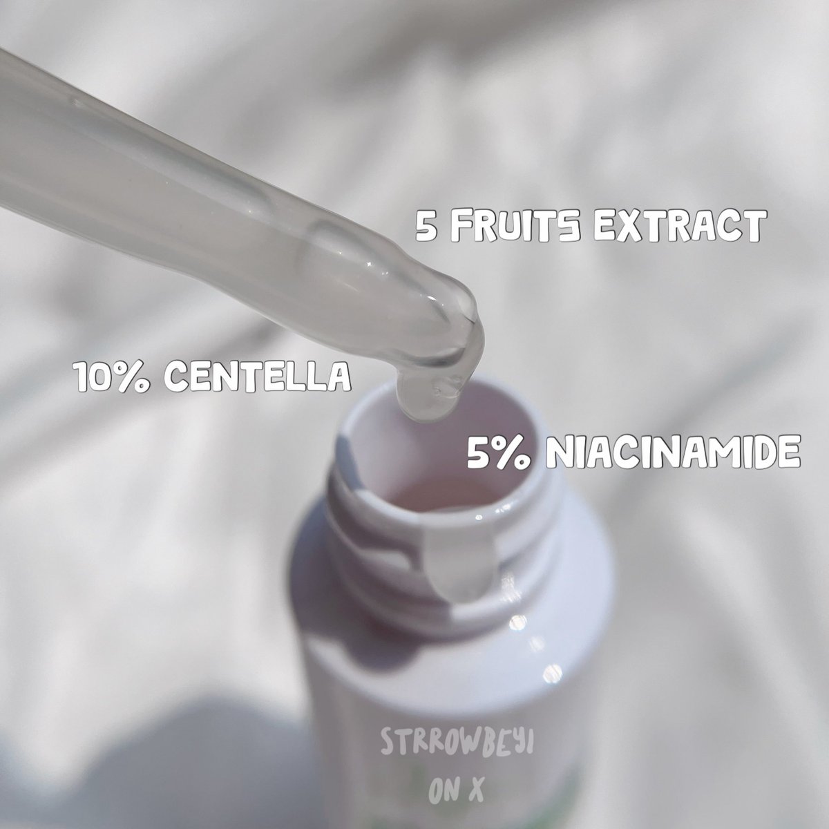 strrowbeyi's tweet photo. Ada produk yang punya kandungan Centella dan Niacinamide dalam satu serum loh! ૮ ˶ᵔ ᵕ ᵔ˶ ა
Buat yang punya kemerahan gara-gara jerawat dan bekas jerawat, sini merapat🙋🏻♀️
#ReviewByStrrowbeyi https://t.co/6TxrlmRD2C