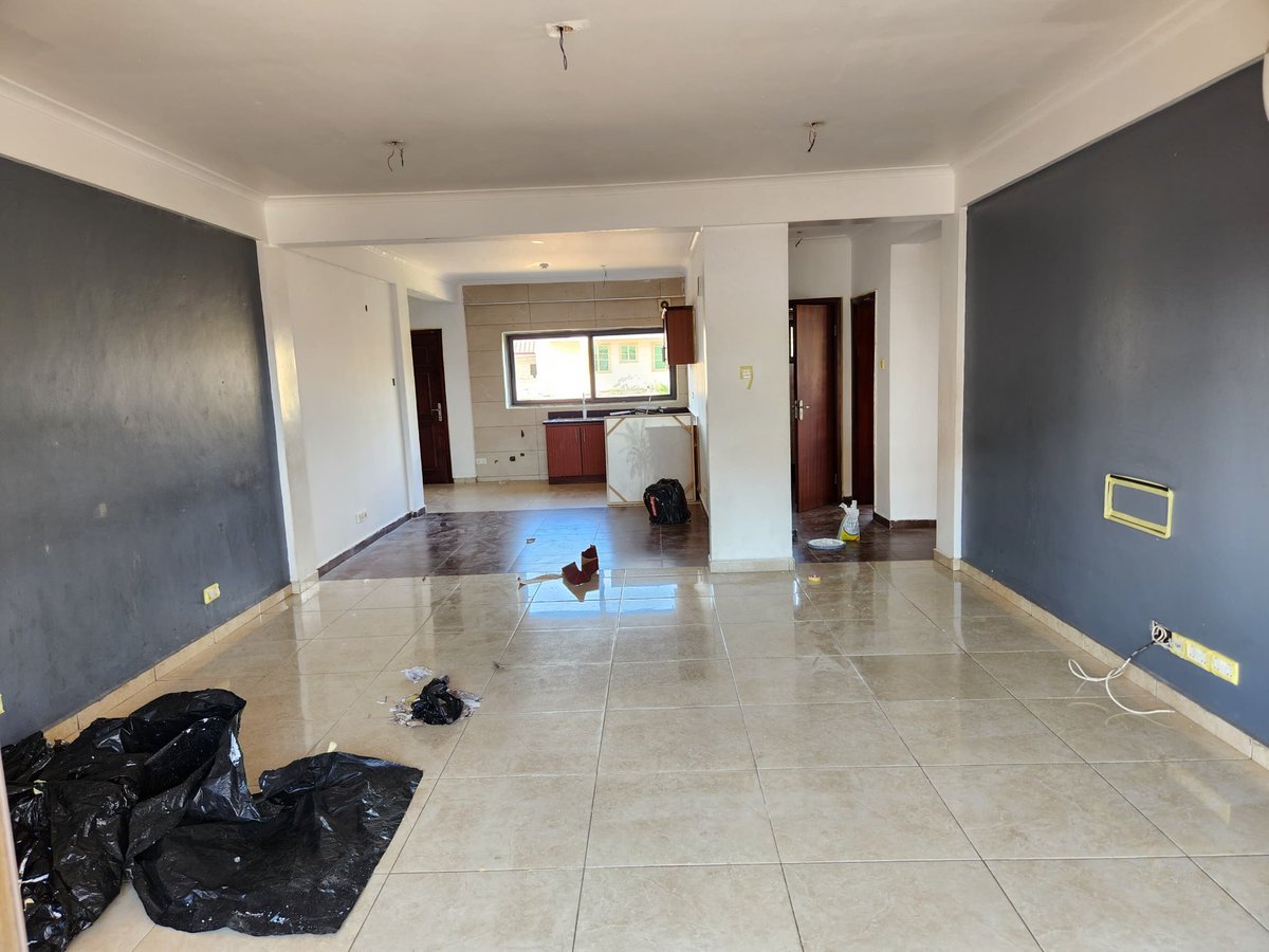 🙏 PLEASE KINDLY RETWEET 🙏
2 bedrooms apartment for rent at Botwe school junction
En-Suite Bedrooms
Guests washroom
Airconditioned
Inbuilt wardrobe
Fitted kitchen
Good location
¢3500 /month for 1yr advance
Call 0204346785 for private viewing