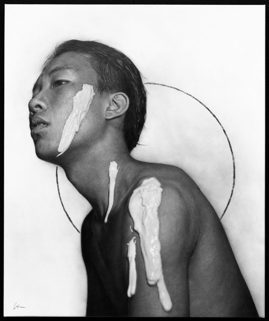ka618zu's tweet photo. title「orbit」
鉛筆で描きました。
#鉛筆画 #drawing https://t.co/LuzOil42TI