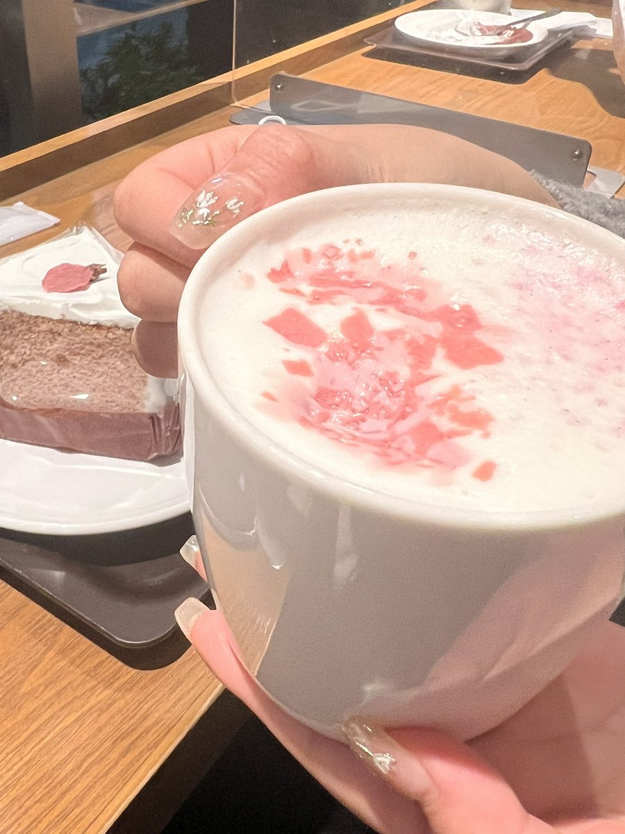 fjnesoi456's tweet photo. とても美しい 🖤💞🖤

#アフタヌーンティーセット
#生田緑地ばら苑 #生田緑地 #ばら苑 #バラ園 #ばら #バラ #生田 #向ヶ丘遊園 #ばらの花 #バラの花 #バラ好き #バラ好きな人と繋がりたい #バラの庭 #ばら園 #花 #花好き #花好きな人と繋がりたい #バラのある暮らし https://t.co/dSTkKj22dN