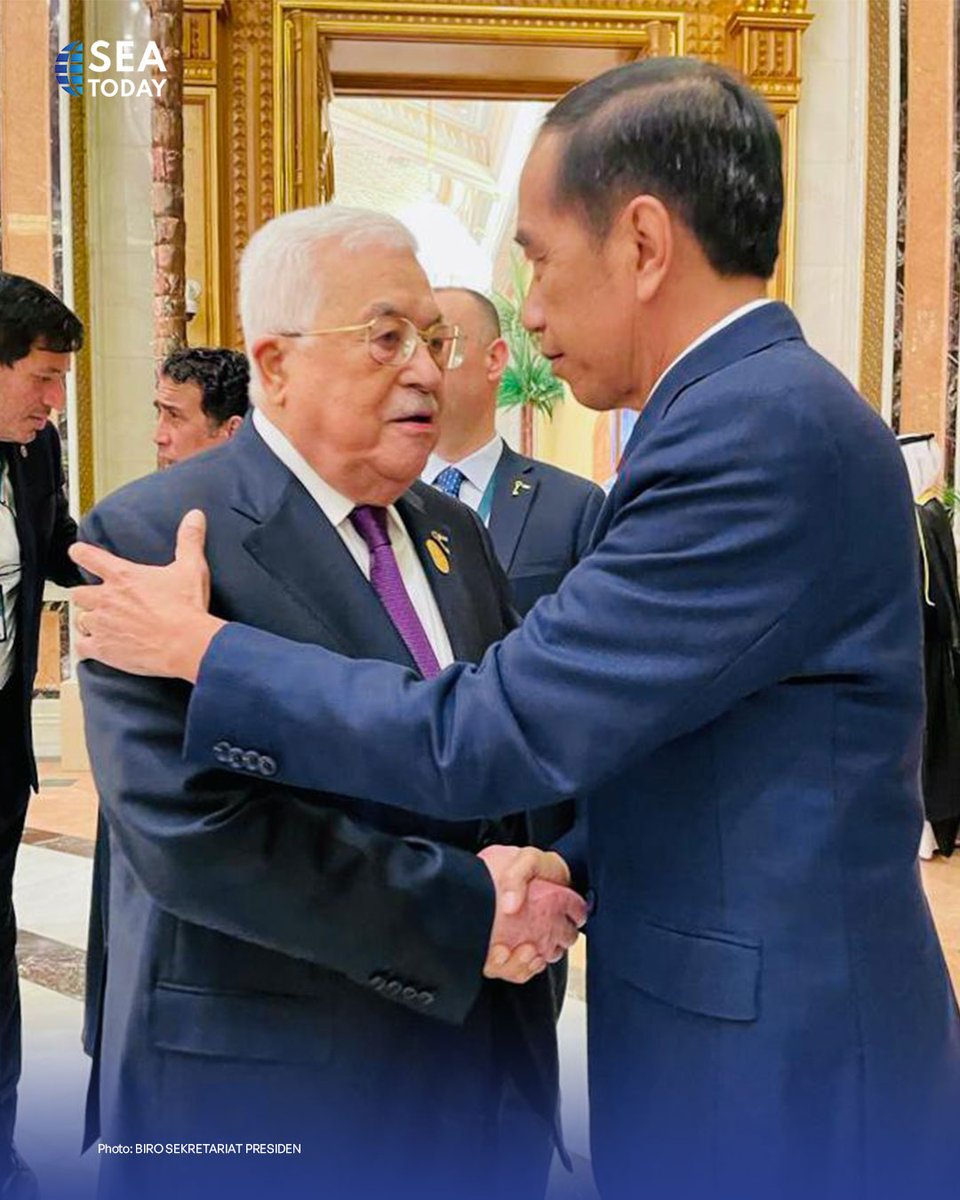 seatodaynews's tweet image. President Joko Widodo met with Palestinian President Mahmoud Abbas on the sidelines of the Extraordinary Organization of Islamic Cooperation Summit, which was held at the KAICC, Riyadh, Saudi Arabia, on Saturday, (11/11).

#SEATodayNews #Indonesia #OKI #Palestine #OICSummit