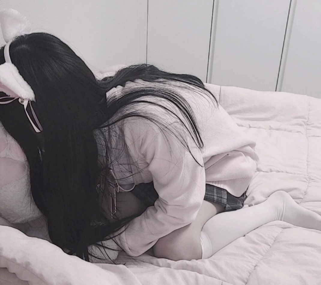 s2Ilxx's tweet photo. @null

#自撮り界隈と繋がりたい #自撮り界隈  #自撮り界隈の人と繋がりたい #美男美女さんと繋がりたい  #美男美女と繋がりたい  #1mmでもいいなと思ったらいいね  #いいねした人全員フォローする  #雰囲気嫌いじゃないって人いいね  #いいね返し https://t.co/G6EeQGDxJt