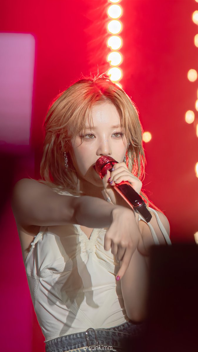 sunkimm_'s tweet photo. 231111 (G)I-DLE HQ 🌞

진짜 멋있다 아이들 🥲

#9wavemusicfestivalinKL
#여자아이들  #GIDLE  #슈화 #SHUHUA #우기 #YUQI #민니 #MINNIE #소연 #SOYEON  #GIDLEinMY #GIDLEinKL https://t.co/0xIi9J3cpy