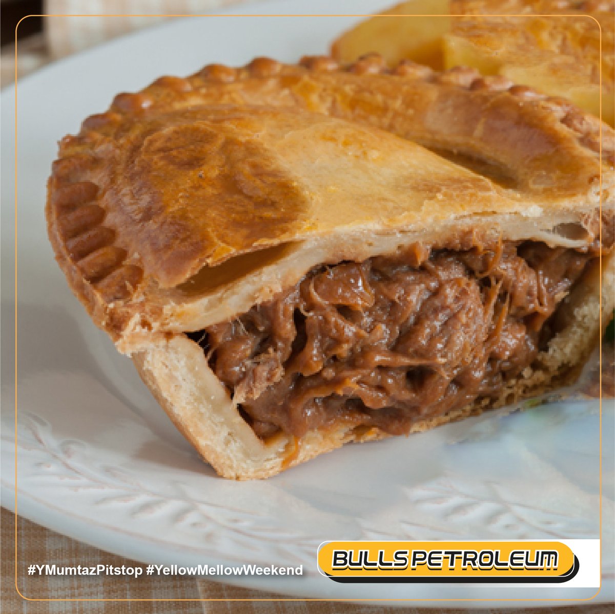 BullsGas's tweet photo. Craving a delicious bite in Kwekwe? Find us on Harare – Bulawayo Highway, serving mouthwatering pies, burgers, buns, and cold drinks.
Mumtaz Pitstop, taste perfection today!
#MumtazPitstop #YellowMellowWeekend https://t.co/sAf4c8sUVI