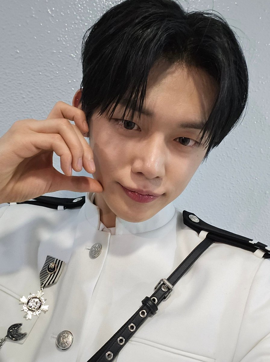 danielchoixt tweet picture