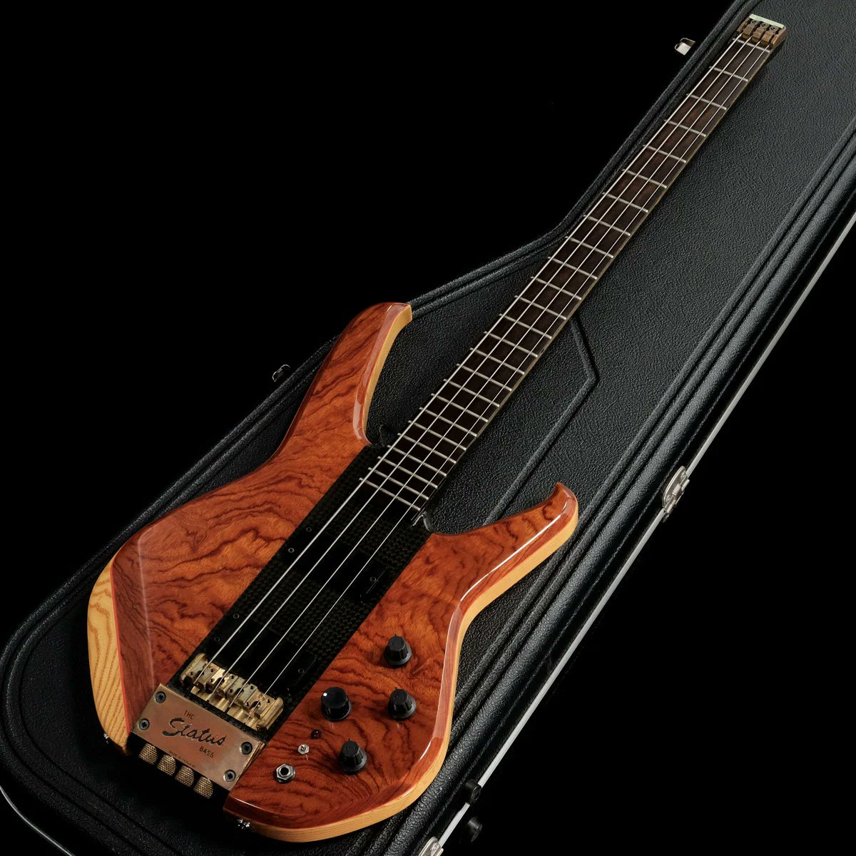 1484shibuya's tweet image. 【中古】 STATUS / SERIES2 BUBINGA 【S/N 256】【渋谷店】

1986年製初期モノのS-2が入荷!!
エレクトリックベースの
歴史を動かした名器 Status Graphite S-2!!

ishibashi.co.jp/ec/product/280…
#BASS #StatusGraphite