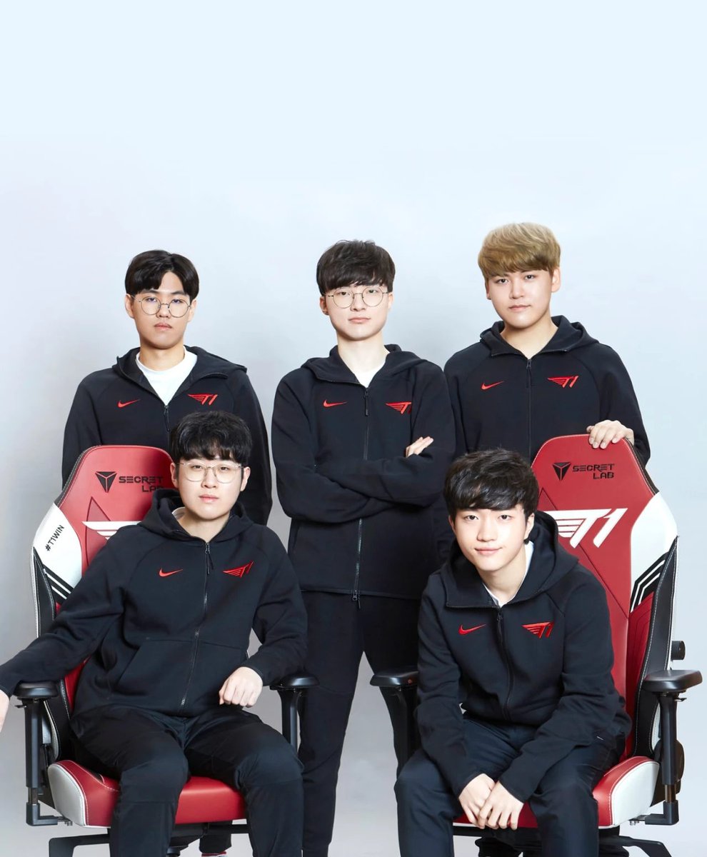 To kiedy te półfinały, bo na razie na jakiś maćków gramy rozgrzewkę xppp

a, to dziś?