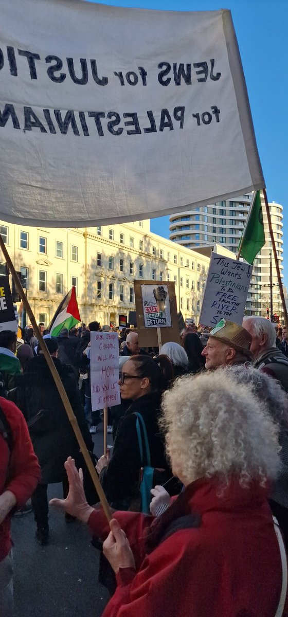 JerseyPSC's tweet photo. 3.🧵
This is what ❤️ looks like in action!
#CeasefireInGazaNOW
#FreePalestine
#AllOutForPalestine
#HumanityRises https://t.co/vKnXtyaS4d