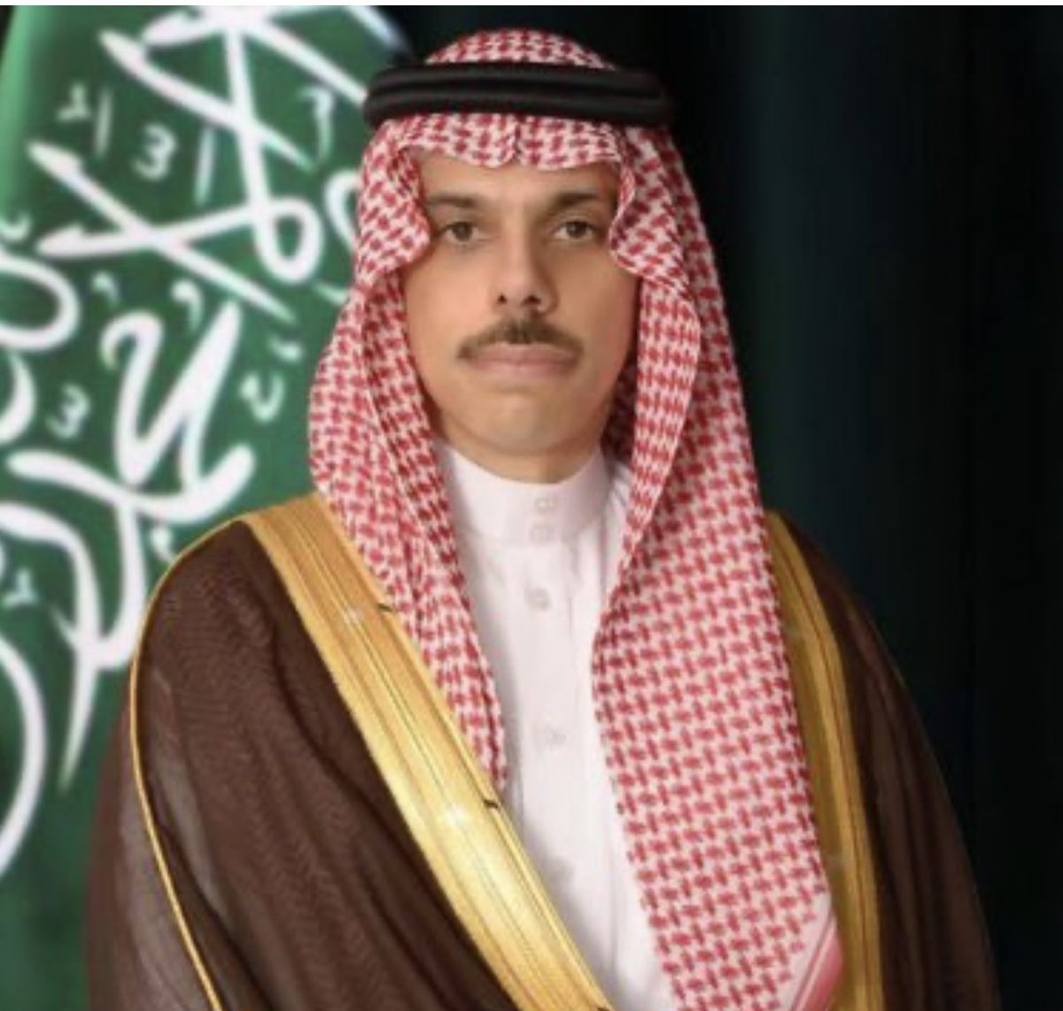 AzizbagBag's tweet photo. سمو الأمير  #فيصل_بن_فرحان
@FaisalbinFarhan 
أسأل الله لك التوفيق والعون والمدد ..وان يحفظك على جهودك الجباره لخدمه مليكك ووطنك 🤲
#وزير_الخارجية 
🇸🇦💚🇸🇦 https://t.co/PGuyjSzztc