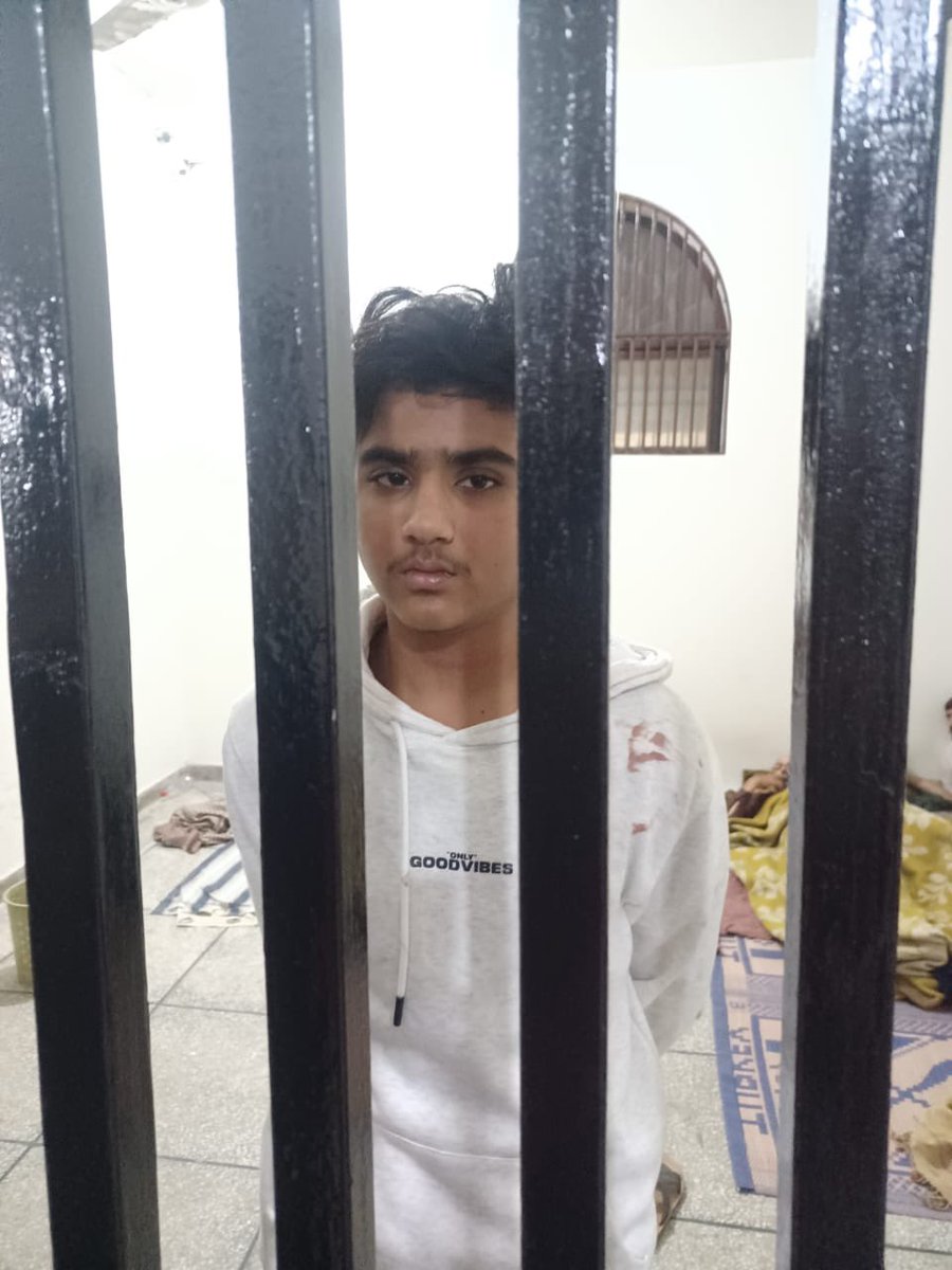 ctplahore's tweet photo. An underage driver killed six members of a family in a road accident in Defence Phase 7 last night. 
While are doing out efforts to curb underage driving; we urge parents to act responsibly and don’t allow your kids to drive vehicles. https://t.co/QkX8f7ikKp