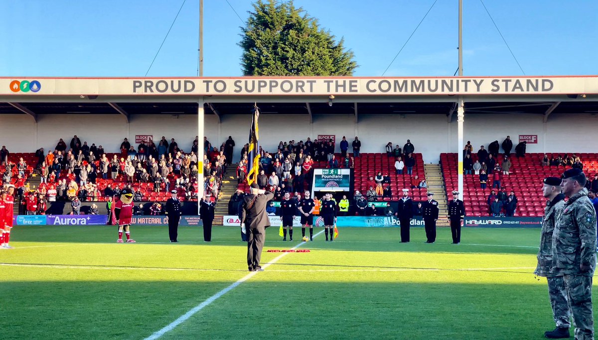 HMSForward's tweet image. HMS FORWARD was honoured to represent the @RNReserve at the @WFCOfficial #Remembrance fixture yesterday. 

Members of the Ship’s Company paid their respects amongst thousands of fans and laid a wreath prior to kick off.