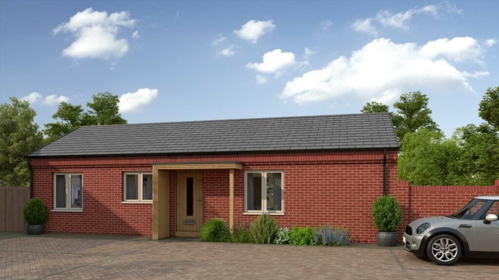 pymmandco's tweet photo. ➡️Starling Road, Norwich Norton &amp; Singer new home development 
✅detached brand new bungalow
✅Reservations only £500
➡️See full details here ⬇️
https://t.co/wmmJUWns1K https://t.co/GJnItoY5kH