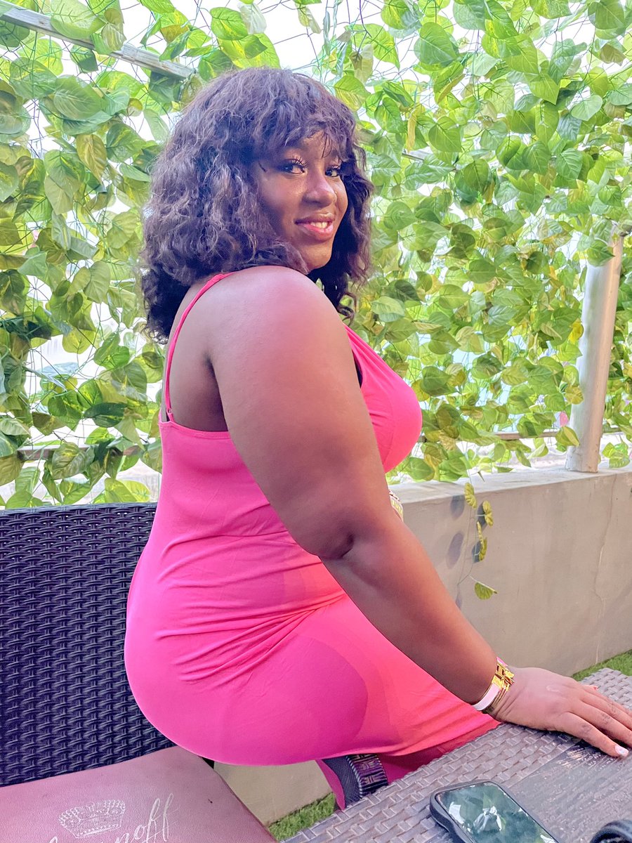 prettychubby4's tweet photo. A week today🎉My birthday y’all 🎂🥰November 5 finest ♏️Scorpio queen 👸🏻 https://t.co/BZGC5tTNUq