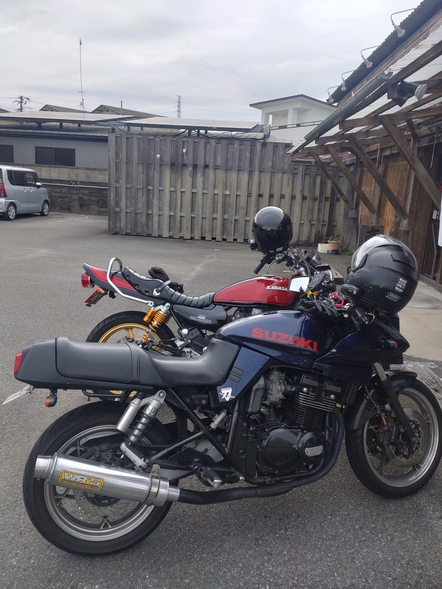 b600mak's tweet photo. KATANA乗りですがZ祭楽しんできました！キクチウソツカナイさんや横兄さんと写真撮影もでき最高の一日でした。
 #バイク好きな人と繋がりたい 
 #Z祭 https://t.co/PZhvvNBDJ0