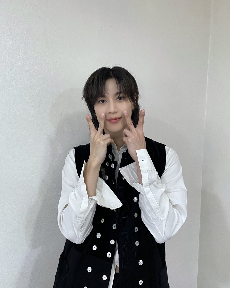 SHINee's tweet photo. #인기가요 ❤️‍🩹

‘Guilty’
➫ https://t.co/Q2hv0JNOhK

#TAEMIN #태민
#SHINee #샤이니
#Guilty #TAEMIN_Guilty https://t.co/4Gbnim8YiZ