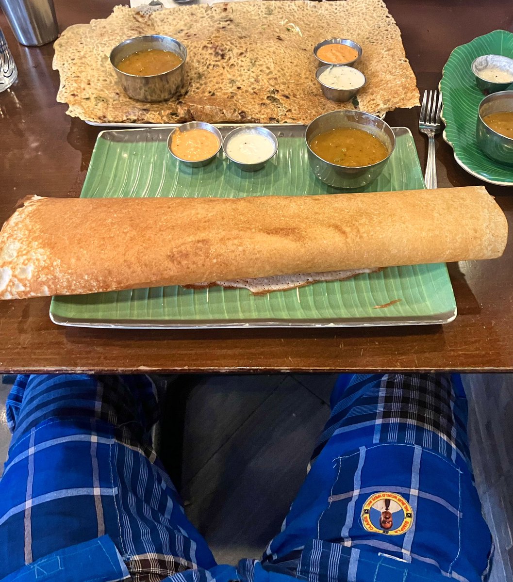 wilburworldwide's tweet photo. Photographing food may be a sign of mental illness…but it could also be a sign of mental strength…an act of impulse control and delayed gratification…😋  #Dosai #Transit #Vancouver #FirstClassEats https://t.co/Gxs6vbAqmA