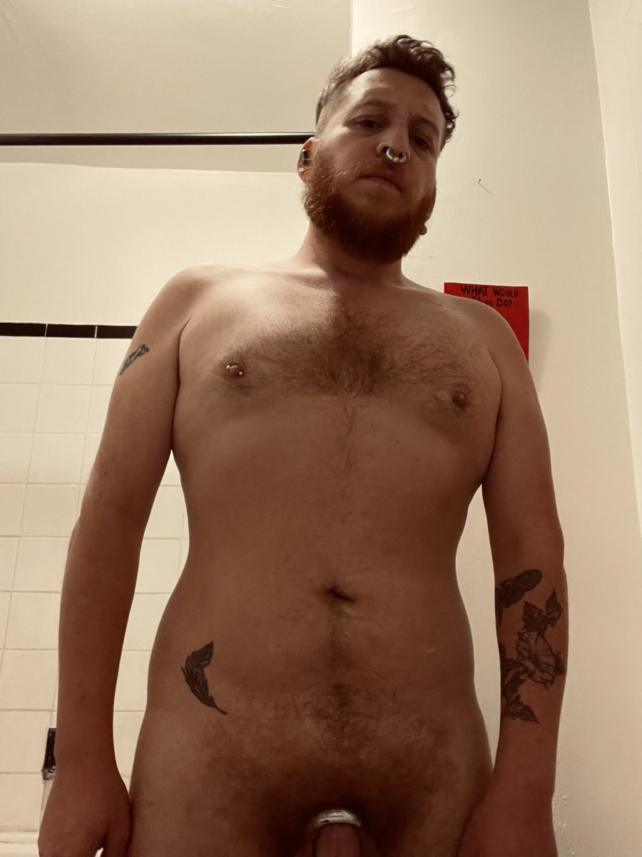 RonanMoonflower's tweet photo. Worlds laziest thirst pic 💅🏼
Do you like that my septum matches my cockring? I like to match. https://t.co/d3tCX9z9EV