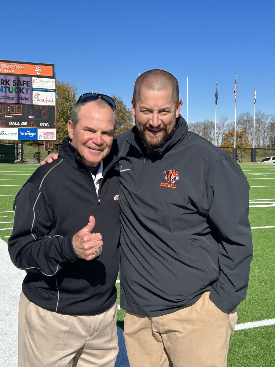 GtownCoachO's tweet photo. So appreciative of Coach Cronin and his wife Ellen for their support of @_MrsCoachO &amp; our family!  

1st class!  🐐  #TigerPride https://t.co/mbjRAwqHex