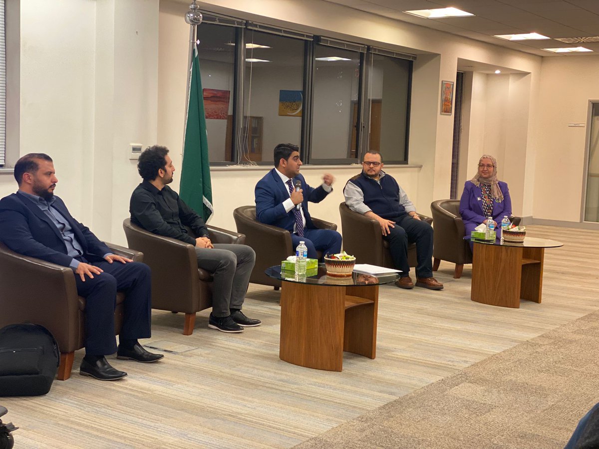 uksacborg's tweet photo. أقامت الملحقية الثقافية بالتعاون مع هيئة تنمية البحث والتطوير والابتكار محاضرة عامة بمقر الملحقية بحضور أكثر 140 شخص. وتم مناقشة أهمية البحث العلمي وكيفية الاستفادة من المبتعثين في تقنين الأبحاث والتشجيع على تطويرها والاستفادة من برامج الهيئة حال انتهاء ابتعاثهم وعودتهم للوطن. https://t.co/eceuhk0lus