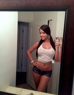 ricdysucks's tweet photo. Do you love ❤️ me https://t.co/zWtXtKnHO5