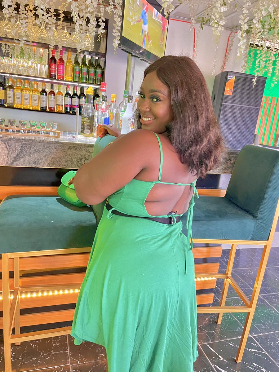 prettychubby4's tweet photo. I’m so obsessed with this pictures💚Damn too cute 🥰 to ignore https://t.co/Zc7WUUm62d