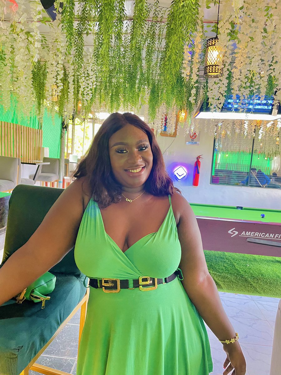 prettychubby4's tweet photo. I’m so obsessed with this pictures💚Damn too cute 🥰 to ignore https://t.co/Zc7WUUm62d