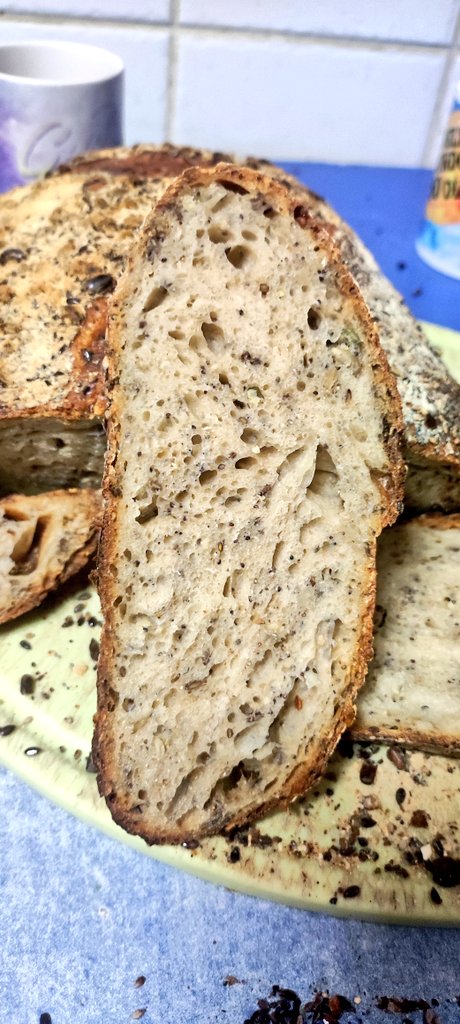 traduceman's tweet image. Llevo todo el fin de semana emPANado😅. La tostada del desayuno ha sido de órdago. #panarra #bakingbread #masamadre #panaderocasero #pan