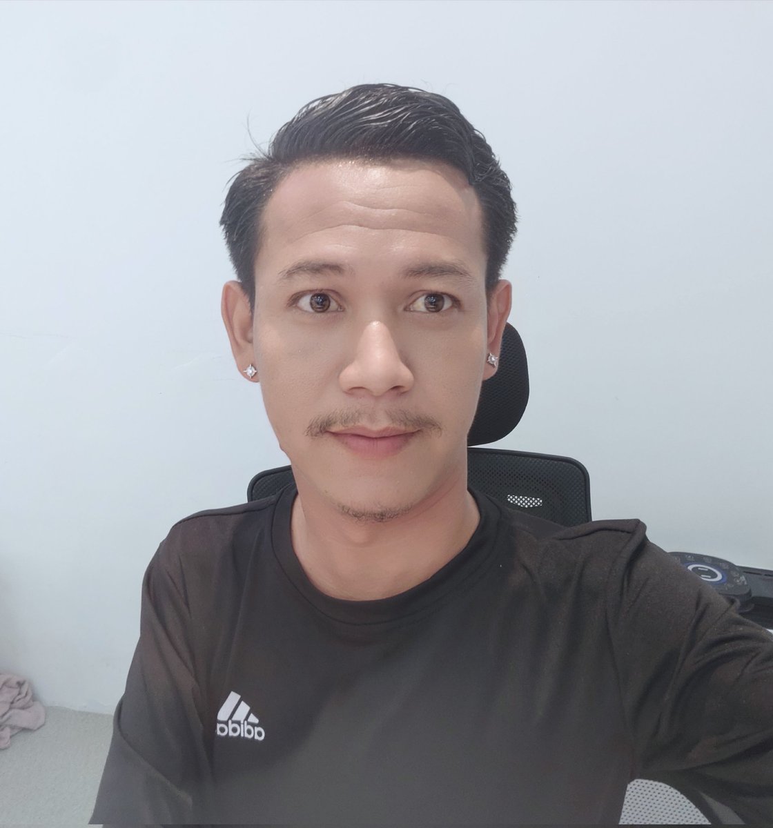 rtry85914611's tweet photo. hello nek kompongsom https://t.co/381n0t9qD3