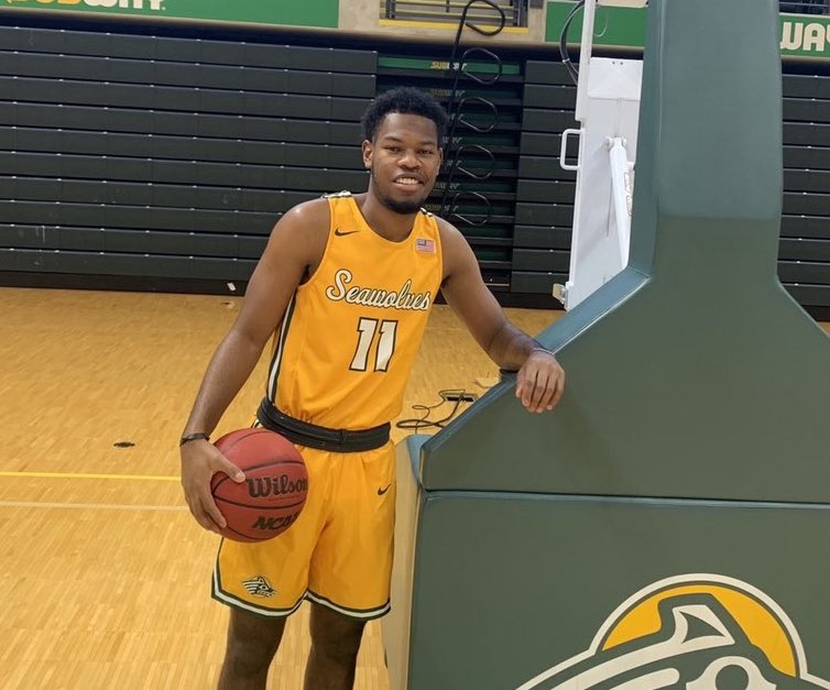 UAAMBB's tweet photo. MMB GNAC/PacWest All Tourney honorees Tournament MVP Tyson Gilbert 2 Gms-43p 9r 13-23fg 8-11 3fg 9-10ft— All Tourn team Bish Tosi 1gm-24p 14r @UAASeawolves Champions 2-0!
Congrats @Tyson_Gilbert11 @GNACsports @smcollegehoops @LC_Recruiting @AKSportsReport @sportsadn #TWWD #EIAA https://t.co/RayqLzyx4W