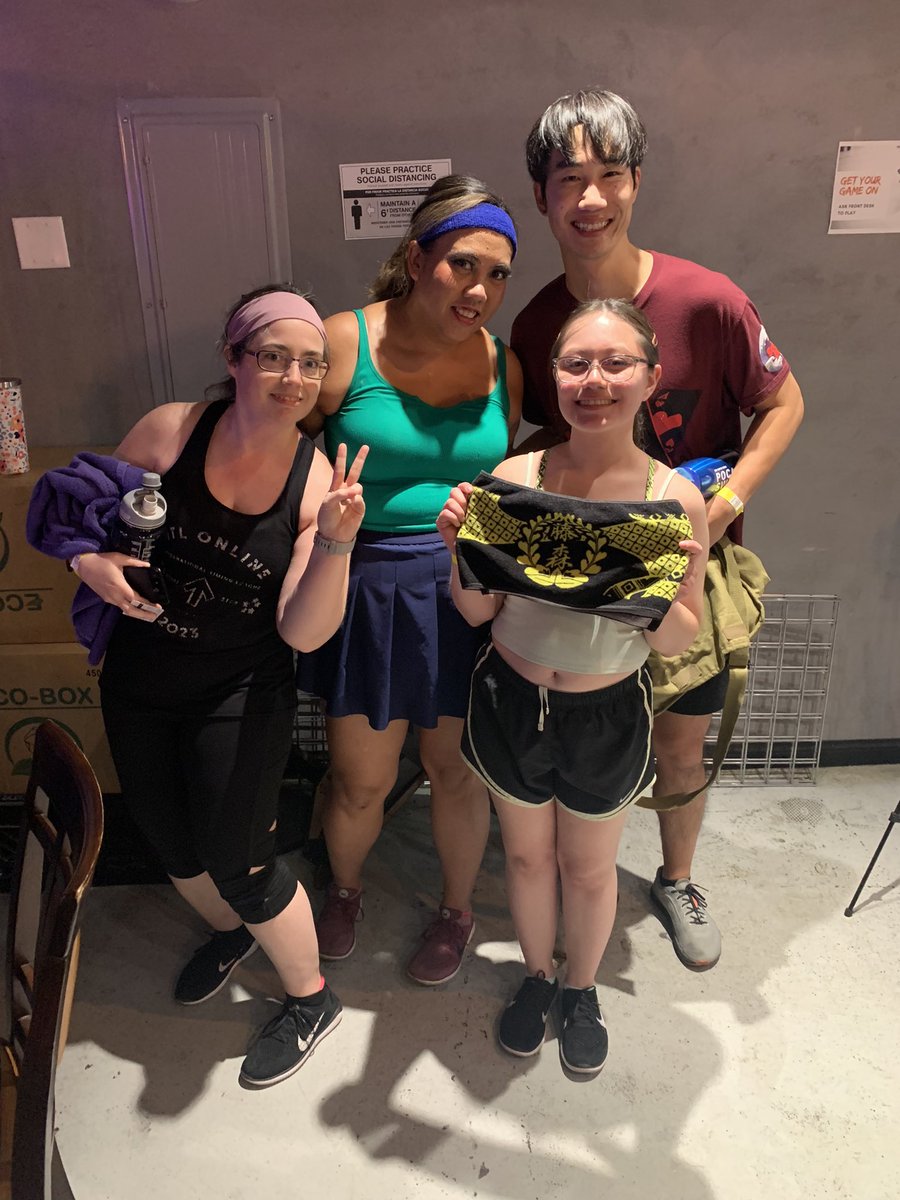 <a href="/jujukoo/">Julie Gendrano (🦋jujukoo.bsky.social)</a> <a href="/healiocentric/">Dayani 💙</a> @DDR_croissant_