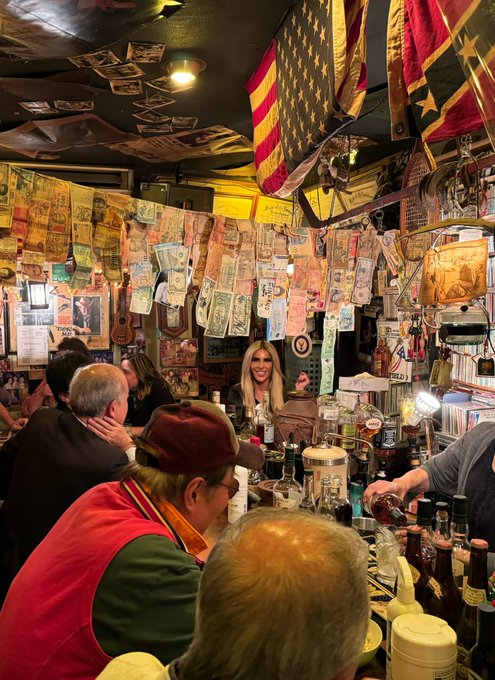 Where&rsquo;s Autumn 🧐 https://t.co/4g5O8dX8lW