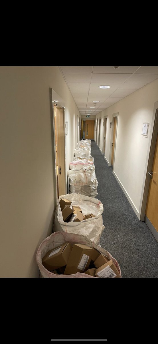 afowler06's tweet photo. Retweet this for me please people 🙏🏻 BUSY SUNDAY MORNING AT @supreme_cbd office,  nearly 800 orders processed by 9:30 with another 400 to go 🔥you can all SAVE 50% with code BLACKFRIDAY50 at https://t.co/5pG9EDGiCV https://t.co/8WkZiw3RJP