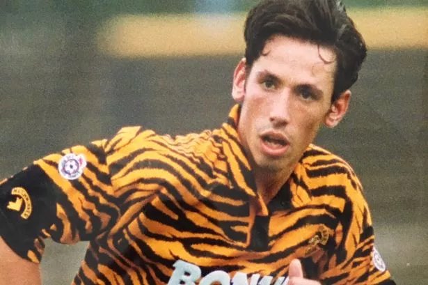 Happy Birthday to the legend that is <a href="/GaryHobbo/">Gary Hobson</a> ! Have a good one mucka! 🖤🧡