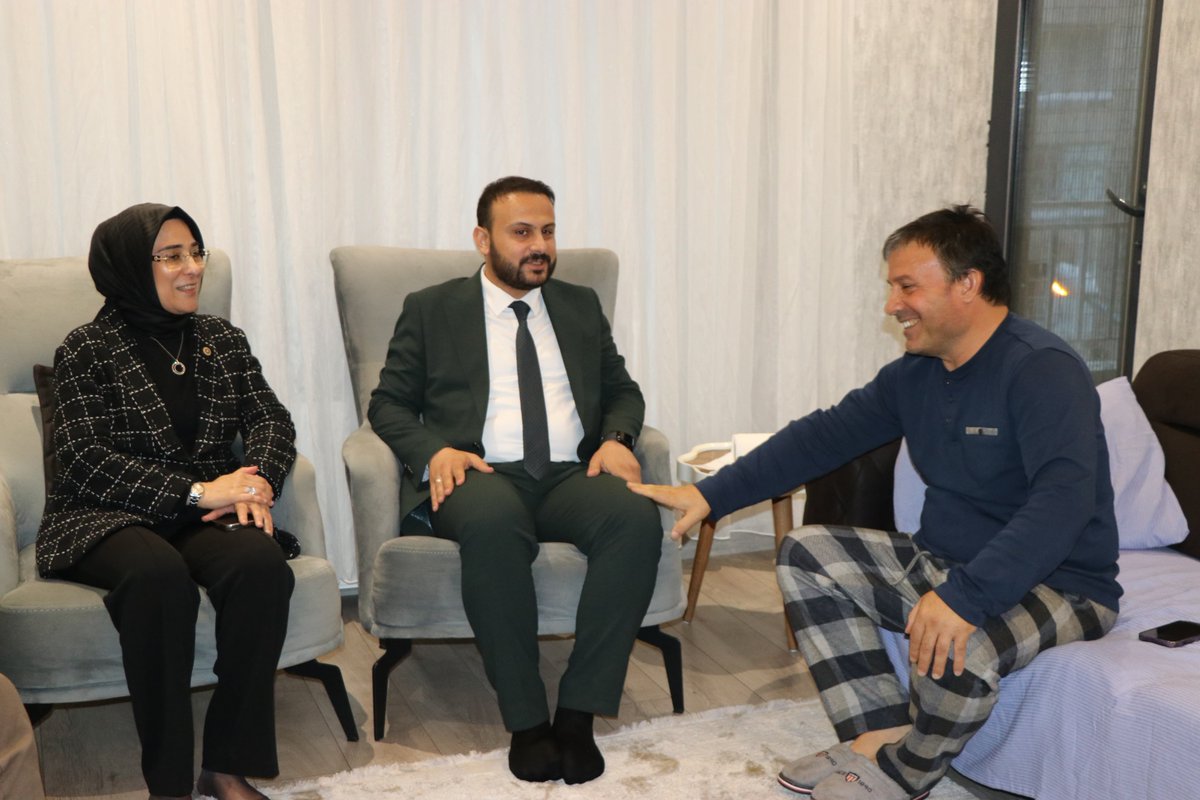 Haliliye İlçe Başkanımız <a href="/mbagmanci63/">MUSTAFA BAĞMANCI</a> ile birlikte demokrasimizin ilk halkası olan muhtarlarımız bir araya geldik. 

📍Şair Şevket Mahallesi Muhtarı Ahmet Altun'u 
📍Hamidiye Mahallemizin Muhtarı İbrahim Demirkol'u
📍Bahçelievler Mahalle Muhtarı Mehmet Karataş'a