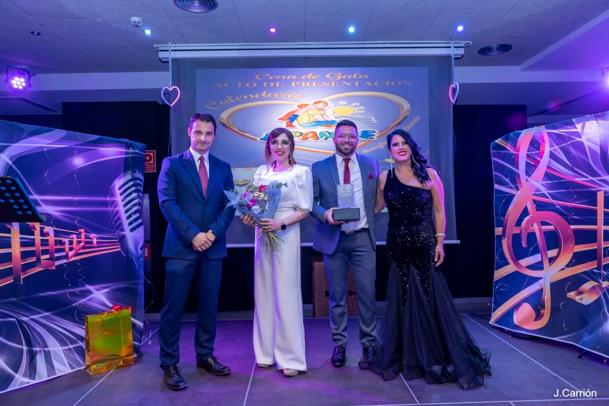 Un año más acompañando a APANEE, en su Cena de Gala Anual en la que se presentó su calendario solidario que tiene como protagonista este año la música. El Conservatorio Profesional “Francisco Casanova” es el protagonista de esta nueva edición.

#torreviejaloprimero